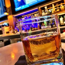 Bourbon + 1 Rock