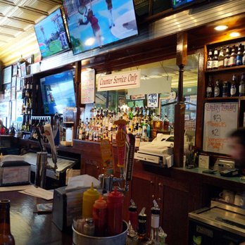 Fishers Grille - Full bar, packed house midday on a Sunday - Pubs Near Me - Greensboro, North Carolina