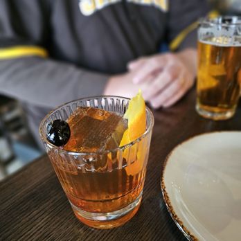 Far Corner - House Old Fashioned - Pizza Near Me - San Diego, California Far Corner - House Old Fashioned - Pizza Near Me - San Diego, California
