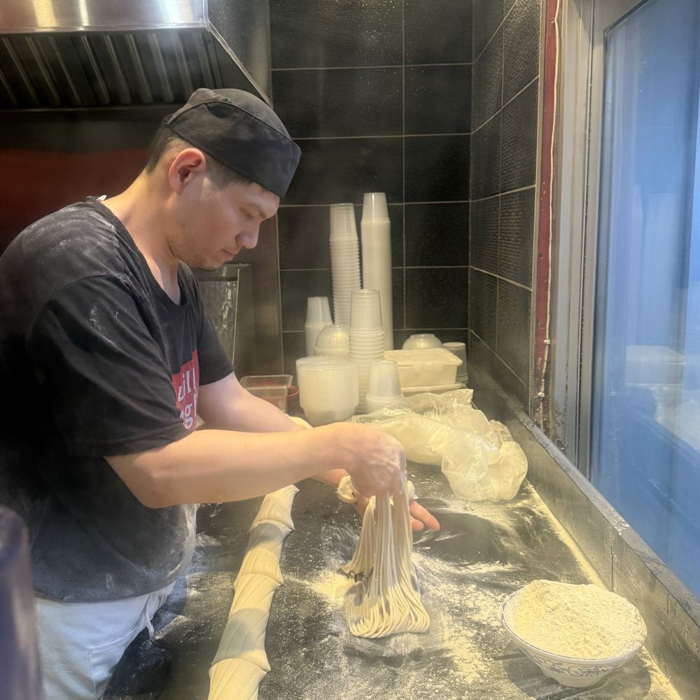 Nouilles Zhonghua - Noodle maker - Noodles Near Me - Montreal, Quebec Nouilles Zhonghua - Noodle maker - Noodles Near Me - Montreal, Quebec