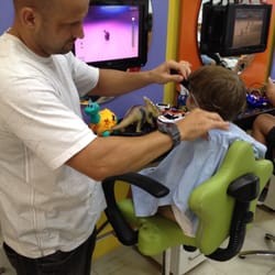 Camarim Kids & Teens - Flavio is the best hairstylist for kids