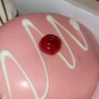 Donut Cream - Donuts Near Me - Hollywood, Florida