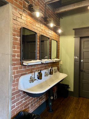 Blake’s at Southern Milling by null