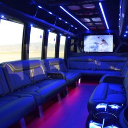 HotShots Winery Tours - Wine tour bus view