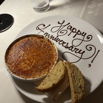 The Ivy Inn - Creme Brulee - New American Near Me - Charlottesville, Virginia