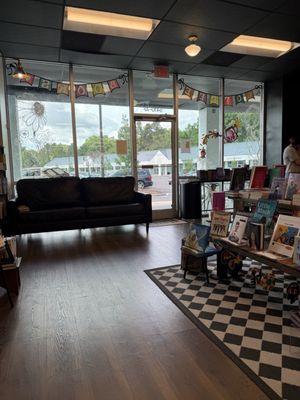 Daughters Coffee and Books by null