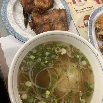 Kim Son Vietnamese Restaurant - Five spice chicken with pho - Vietnamese Near Me - San Francisco, California Kim Son Vietnamese Restaurant - Five spice chicken with pho - Vietnamese Near Me - San Francisco, California
