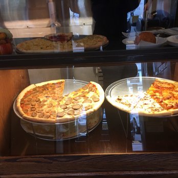 LA Bella Roma Pizzeria - Pizzeria meatballs - Pizza Near Me - Paramus, New Jersey