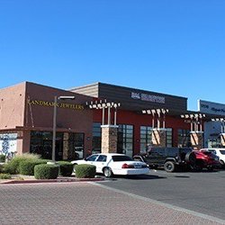 Body love - The plaza around our business