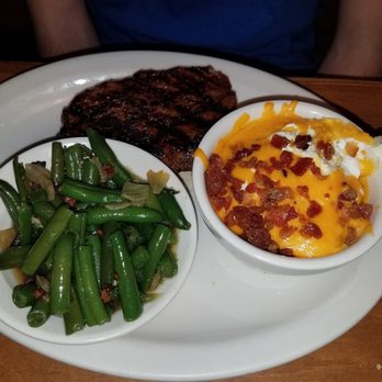 Texas Roadhouse - Greasy green beans that were mixed frozen and canned - Steakhouses Near Me - Austin, Texas Texas Roadhouse - Greasy green beans that were mixed frozen and canned - Steakhouses Near Me - Austin, Texas