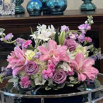 Kim Betts Floral Design - Floral arrangement - Florists Near Me - Parrish, Florida Kim Betts Floral Design - Floral arrangement - Florists Near Me - Parrish, Florida