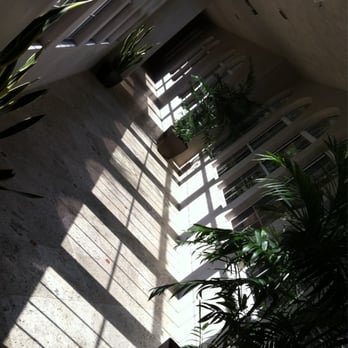 L'Estancia - The light coming through the hallway windows of L'Estancia looks gorgeous! - Apartments Near Me - Studio City, California