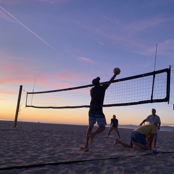 Better at Beach Volleyball - Trainers Near Me Better at Beach Volleyball - Trainers Near Me