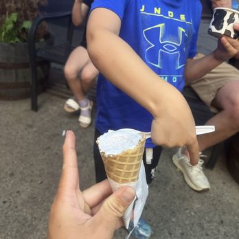Hometown Creamery - Came all the way from Hawaii, delicious icecream! Had the lavender chip and honey lavender 3 days in a row, genius flavor idea. Mahalo - Ice Cream & Frozen Yogurt Near Me - Wayne, New Jersey