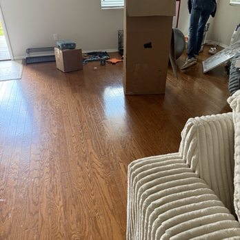 Happy Home Moving - Recycled wardrobe boxes - Movers Near Me - Los Angeles, California