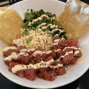 Town Kitchen & Grill - Ahi tuna bowl - New American Near Me - Montrose, California Town Kitchen & Grill - Ahi tuna bowl - New American Near Me - Montrose, California