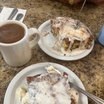 Carolyn's Cafe - Theeee best coffee cake ever - Breakfast & Brunch Near Me - Redlands, California Carolyn's Cafe - Theeee best coffee cake ever - Breakfast & Brunch Near Me - Redlands, California