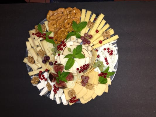 Verdugo Produce & Deli by null