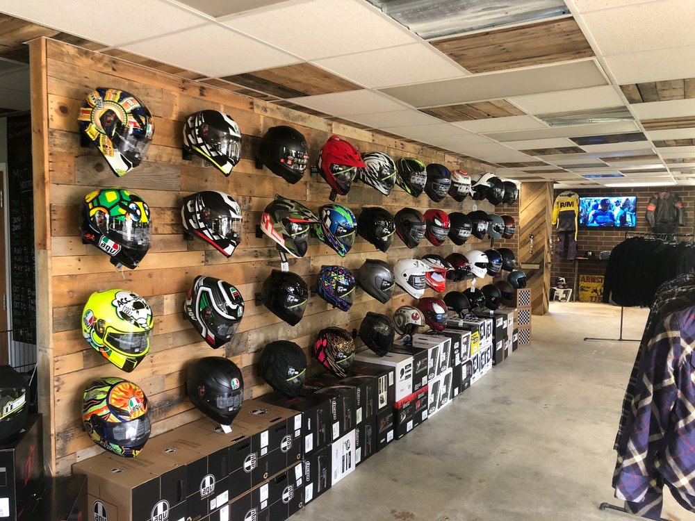 MOTOARY Updated October 2024 14 Photos 161 South Walnut Cir