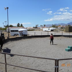 Scott's Stable - Round pen with free horse trailer parking in background
