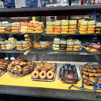 Top Pot Doughnuts - Bakeries Near Me - Seattle, Washington