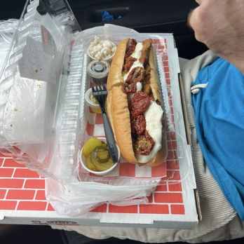 Mimi's Ravioli - Chicken sandwich with mozzarella and sun-dried tomato with pizza, oil, vinegar and mini macaroni salad - Imported Food Near Me - Hollywood, Florida