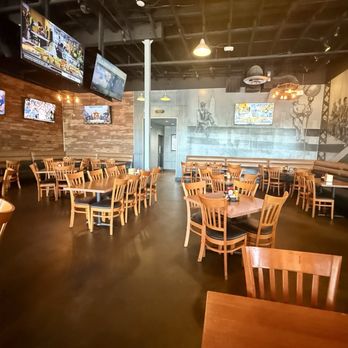 Union Grill & Tap - Inside restaurant looking towards bathrooms -  9/1/26 - Gastropubs Near Me - Gilbert, Arizona