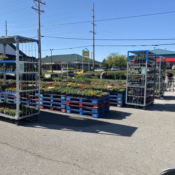 Orlando's Produce - Mostly planet, but produce under pavilion - Fruits & Veggies Near Me - Saint Peters, Missouri