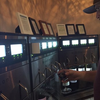 Sips Wine Bar - Wine Bars Near Me - Safety  Harbor, Florida
