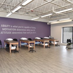 IMPACT Physical Therapy & Sports Recovery - Naperville - Clinic area
