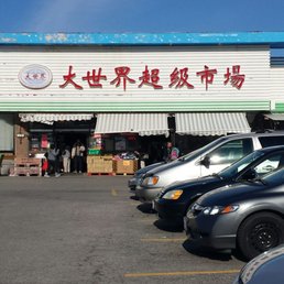 cars parked in front of the store