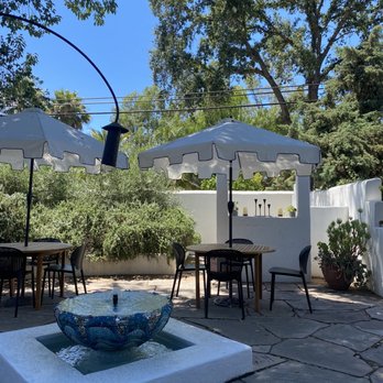 The Cottage Inn & Spa - Courtyard area with a beautiful water fountain and lots of shade! - Bed & Breakfast Near Me - Sonoma, California The Cottage Inn & Spa - Courtyard area with a beautiful water fountain and lots of shade! - Bed & Breakfast Near Me - Sonoma, California
