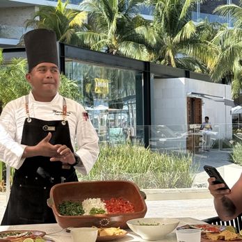 TRS Coral - Ceviche Cooking Class - Hotels Near Me - Cancún, ROO