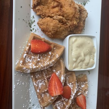 London Cafe - Chicken and Waffles - Breakfast & Brunch Near Me - Houston, Texas