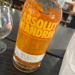 Pearl Specialty Market & Spirits - Vacation status!