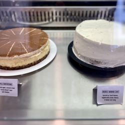 Smallblock - Apple Cheesecake and Double Banana Cake - Small Block