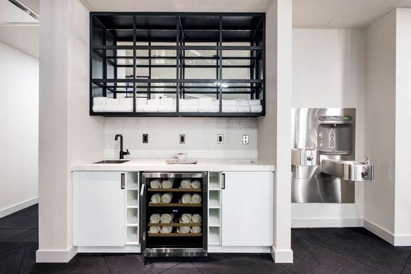 LondonHouse Chicago, Curio Collection by Hilton by null