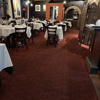 Kiaans Fine Indian Cuisine - Inside the restaurant - Indian Near Me - San Clemente, California Kiaans Fine Indian Cuisine - Inside the restaurant - Indian Near Me - San Clemente, California