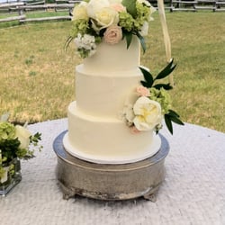 Aunt B's Cakes & Desserts