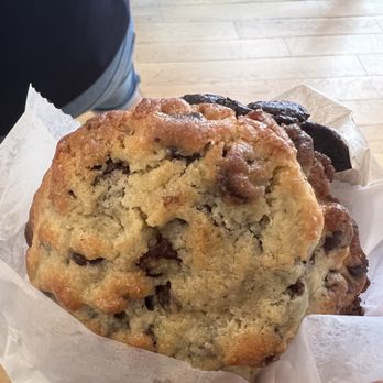 Levain Bakery - Upper East Side, NYC - Dark Chocolate Chip Cookie - Bakeries Near Me - New York, New York