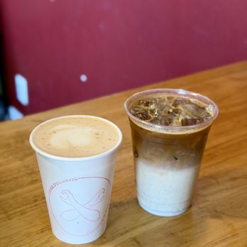 Super Domestic Coffee - Chai latte + iced vanilla bourbon latte - Coffee & Tea Near Me - Culver City, California