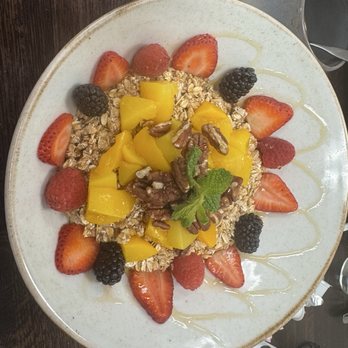 Sparks Coffee Shop - Yogurt parfait - Breakfast & Brunch Near Me - Sparks, Nevada
