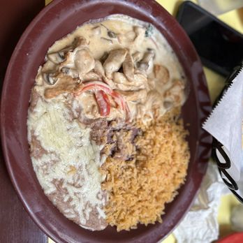 Ixtapa Mexican Restaurant - Pollo a la crema - Mexican Near Me - Lake Stevens, Washington