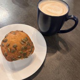 Cardamom honey latte and pumpkin muffin
