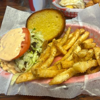 Beth's Burger Bar - Black Jack Burger Classic Fries - American Near Me - Orlando, Florida Beth's Burger Bar - Black Jack Burger Classic Fries - American Near Me - Orlando, Florida