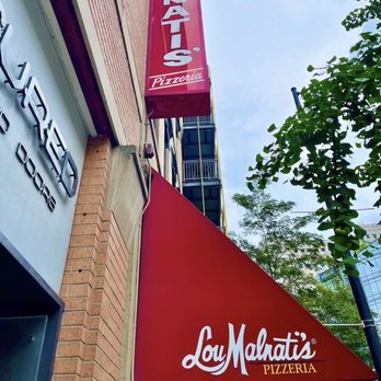 Lou Malnati's Pizzeria - Pizza Near Me - Chicago, Illinois Lou Malnati's Pizzeria - Pizza Near Me - Chicago, Illinois