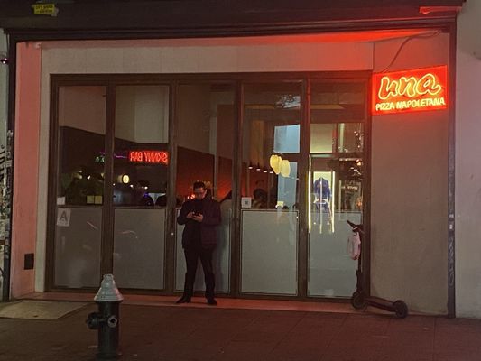 Una Pizza Napoletana by null