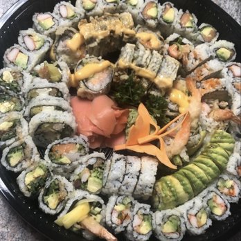 Shogi Sushi - Roll Part Tray B - Sushi Bars Near Me - Vaughan, Ontario Shogi Sushi - Roll Part Tray B - Sushi Bars Near Me - Vaughan, Ontario