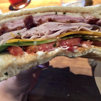 Cheddar's Scratch Kitchen - Cheddar's Club - Comfort Food Near Me - Roanoke, Virginia
