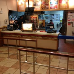 Wendy's - Inside ordering corral